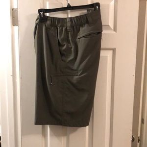 Wrangler Performance Military Green Cargo Shorts